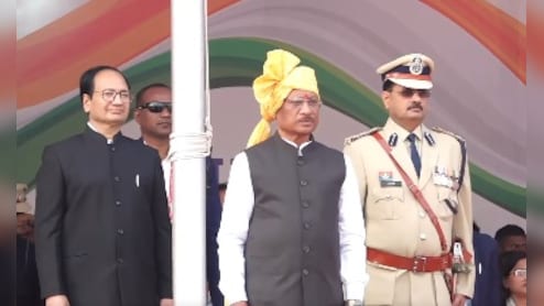 Republic Day पर CM साय ने फहराया झंडा, बोले- नक्सलवाद खत्म कर छत्तीसगढ़ को उसकी गरिमा लौटाई