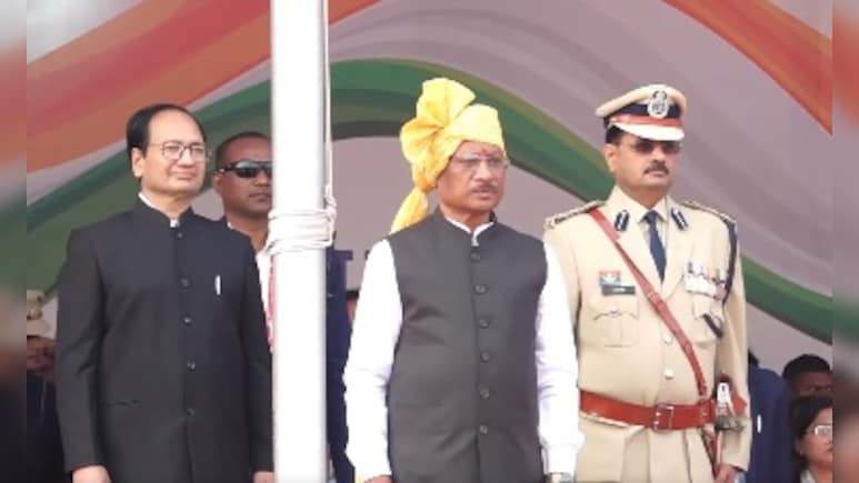 Republic Day पर CM साय ने फहराया झंडा, बोले- नक्सलवाद खत्म कर छत्तीसगढ़ को उसकी गरिमा लौटाई