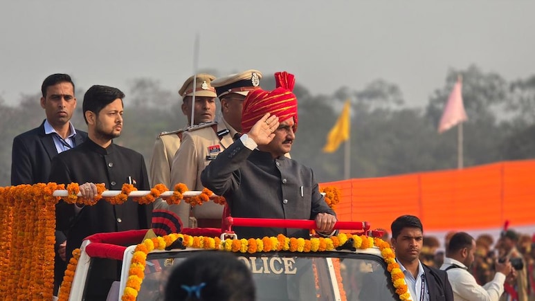 Republic Day 2026: दुर्ग में तोखन लाल साहू ने फहराया झंडा, बोले- 31 मार्च तक खत्म होगा नक्सलवाद