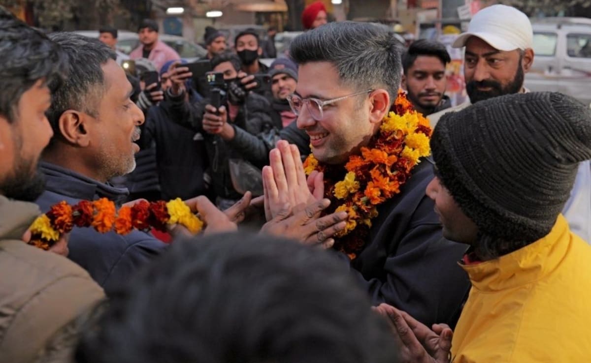 Raghav Chadha Celebrates With Gig Workers Over 10-Minute Delivery Halt