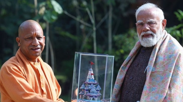 दिल्ली में पीएम नरेंद्र मोदी से मिले सीएम योगी, यूपी में मंत्रिमंडल फेरबदल पर कयास