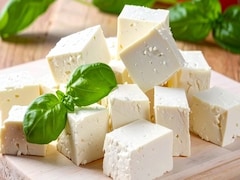 हड्डियों से लेकर जोड़ों के दर्द को दूर करने तक में मददगार है पनीर, जानें पनीर खाने के फायदे और नुकसान