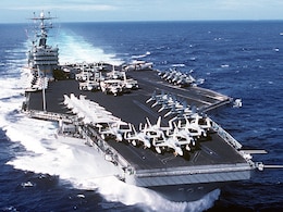 US के जंगी जहाजों और मिसाइलों से घिरा ईरान, सपोर्ट में आए मुस्लिम देश, ट्रंप के सामने कौन से रास्ते?