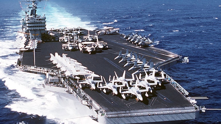 US के जंगी जहाजों और मिसाइलों से घिरा ईरान, सपोर्ट में आए मुस्लिम देश, ट्रंप के सामने कौन से रास्ते?