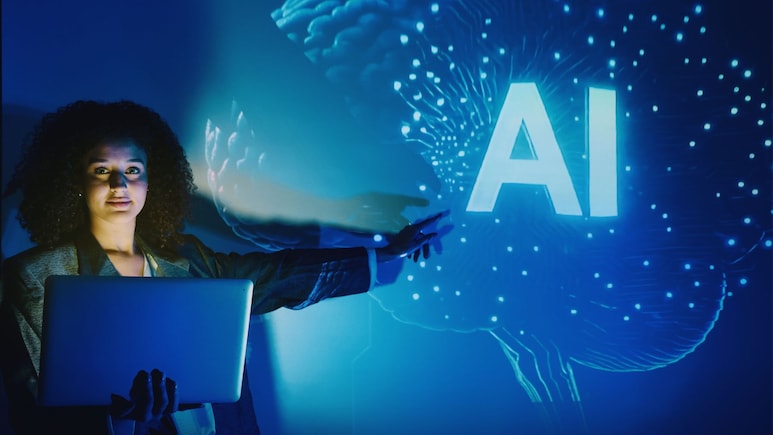 AI नौकरियां बढ़ा भी सकता है, देखिए ब्रिटेन में क्या कमाल हो गया