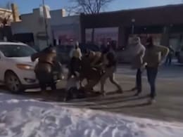 वीडियो वायरल - एलेक्स जेफ्री के पास पिस्टल रखने का अधिकार था, पर अमेरिकी अधिकारियों ने गोलियों से भून दिया