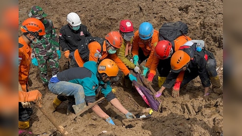 Rescuers Recover More Bodies From Landslide In Indonesia, With 72 Still Missing