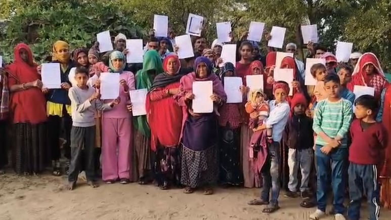 अतिक्रमण हटाने पहुंची प्रशासन की टीम बैरंग लौटी, ग्रामीणों ने पुलिस पर लगाए मिलीभगत के आरोप