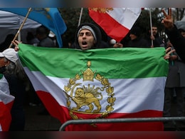 ईरान के अलावा इन देशों के झंडे में भी दिखता है शेर, जानें क्या होता है इसका मतलब