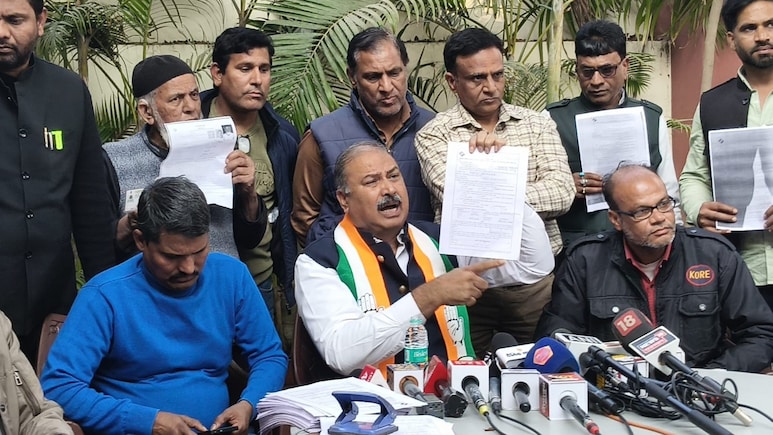 SIR मुद्दे पर राजस्थान में घमासान, बीजेपी नेताओं को प्रेस कांफ्रेंस में लेकर पहुंचे कांग्रेस MLA रफ़ीक़ खान