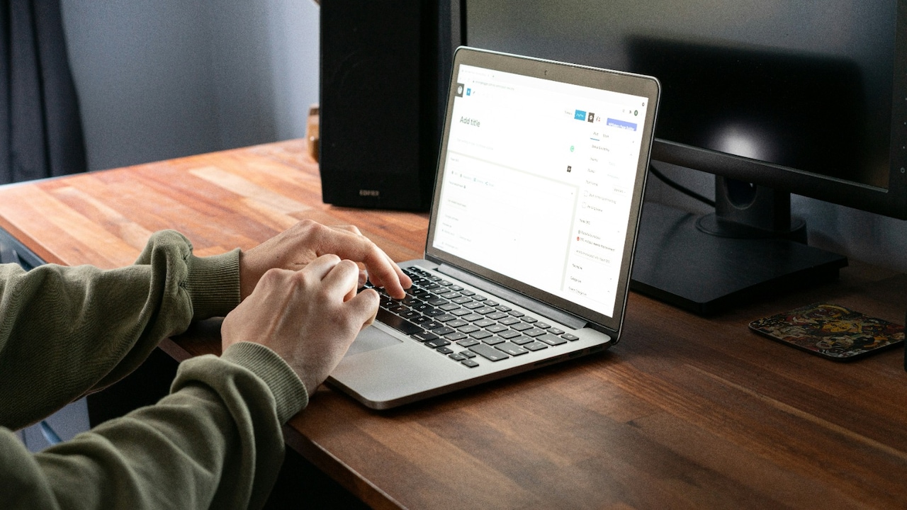 Intel Core i5 laptops starting at ₹40,000 featured in Flipkarts current deals