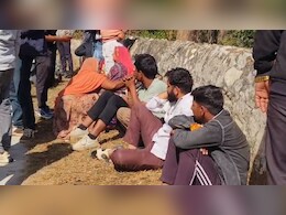 द&zwj;िन दहाड़े तलवार से युवक को काट डाला, ब्&zwj;लैक स्&zwj;कॉर्प&zwj;ियो में आए थे 6 हमलावर&nbsp;