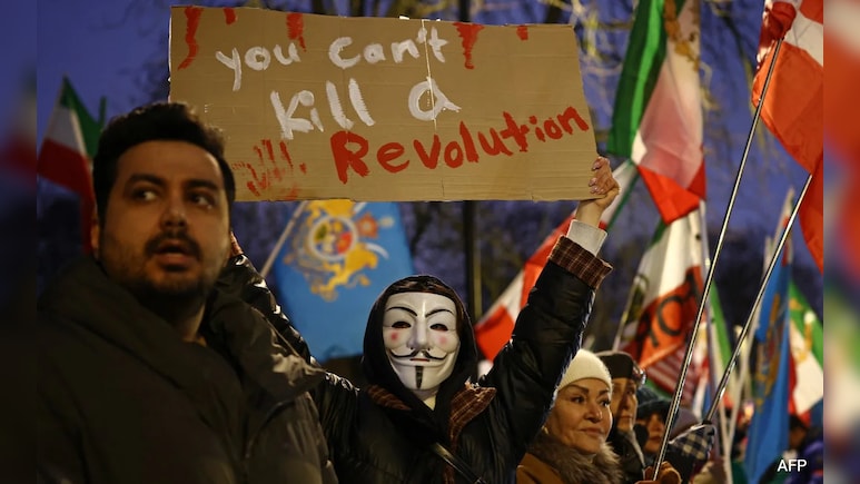 Confronting Protests, Iran Vows To Strike Back If US Attacks