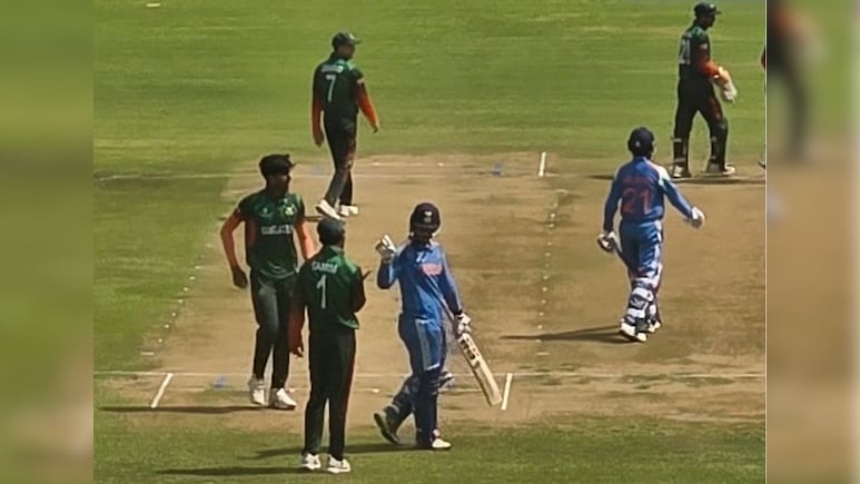 INDU19 vs BANU19: वैभव सूर्यवंशी से भिड़े बांग्लादेशी ज़वाद अबरार, जमकर हुई बहसबाजी, बीच मैच में हुआ बवाल