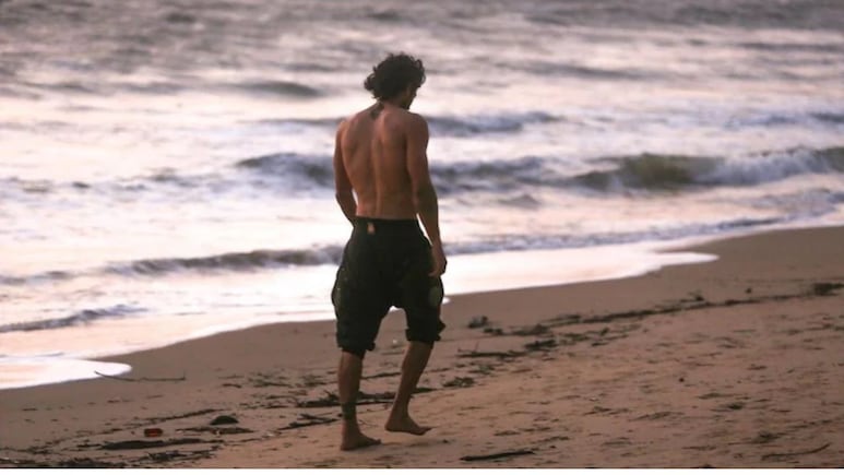 रिया चक्रवर्तीपासून ते देओल कुटुंबाच्या मुलीपर्यंत..या 40 वर्षांच्या हिरोचं होतं 5 अभिनेत्रींसोबत अफेअर