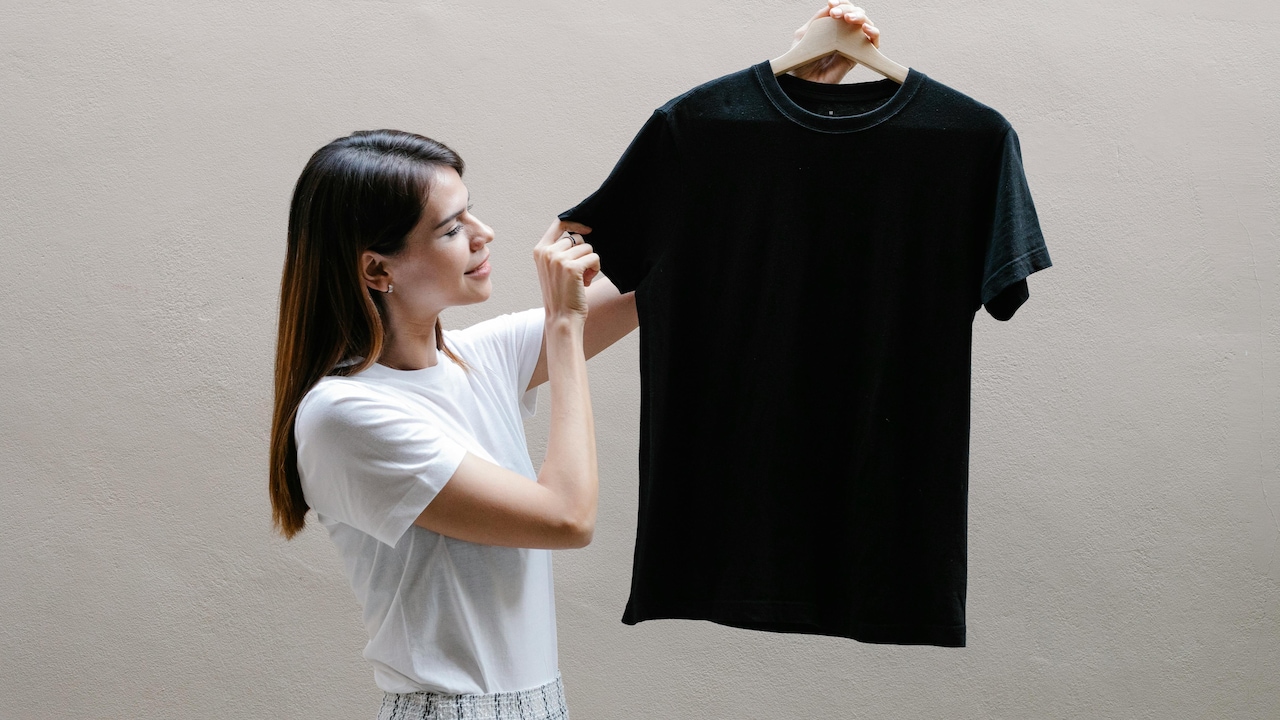 Try these expert tips to choose womens t-shirts that are no less than a wardrobe staple