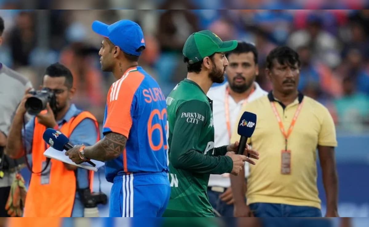 हैंडशेक विवाद पर पाकिस्तान के ऐड  की देखिए कड़वी सच्चाई