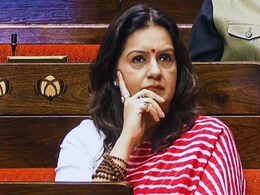 Priyanka Chaturvedi : ठाकरे गटाच्या खासदार प्रियांका चतुर्वेदी स्वत:चाच फोटो पाहून का भडकल्या?&nbsp;