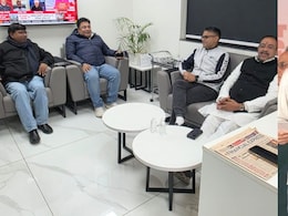 उपेन्द्र कुशवाहा के नाराज विधायकों के अगले कदम को लेकर सस्पेंस, बेटे को मंत्री बनाने से चल रहे खफा, दिल्ली में की बैठक