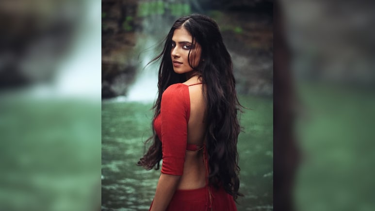 'The Raja Saab' में मलविका मोहनन की भैरवी ने लूटा दिल, नेटिजन्स हुए दीवाने