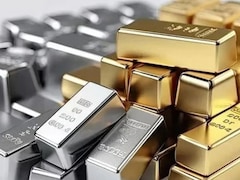 Gold Falls As Trump Hesitates On Hassett As Fed Chair Pick