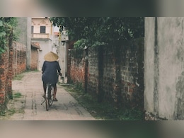 इस गांव का नाम सुनते ही शर्म से हो जाएंगे पानी-पानी, फेसबुक पर लिखा तो हो जाएंगे ब्लॉक, गांव वाले हैं परेशान