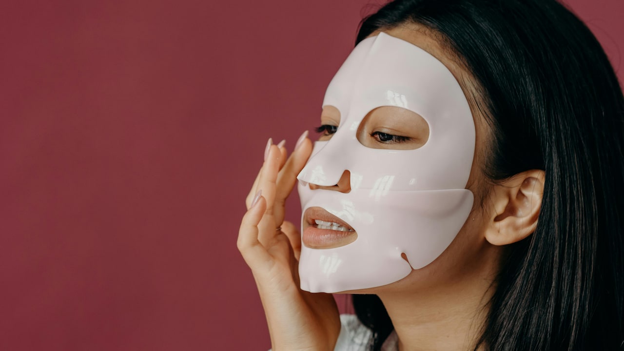 Top Face Masks For Instant Glow: 5 Sheet And Overnight Masks That Work Top Face Masks For Instant Glow: 5 Sheet And Overnight Masks That Work