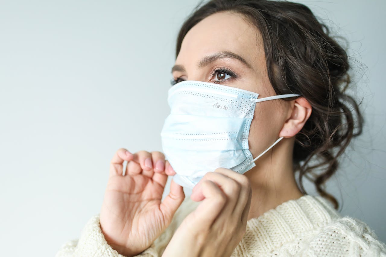 Catching a cold frequently may indicate bacteria persistence instead of antibiotic resistance