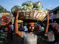 Statistics Ministry Panel Proposes Cutting Share of Volatile Food Prices in Inflation Gauge