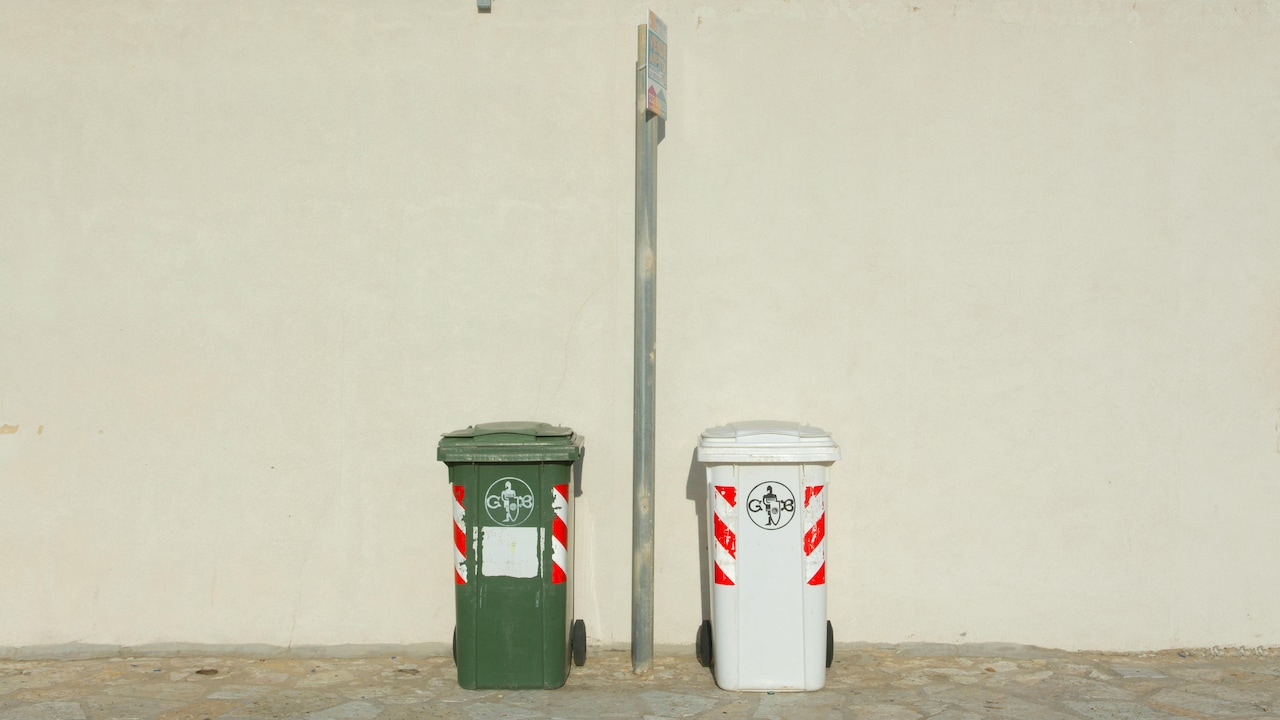 5 Smart Garbage Bins With Soft-Close Lids