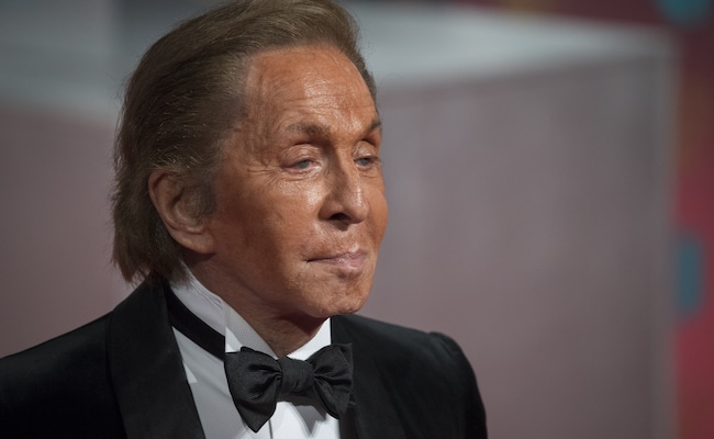 Valentino, Fashion Maestro Who Lived It Up, Has Died At 93