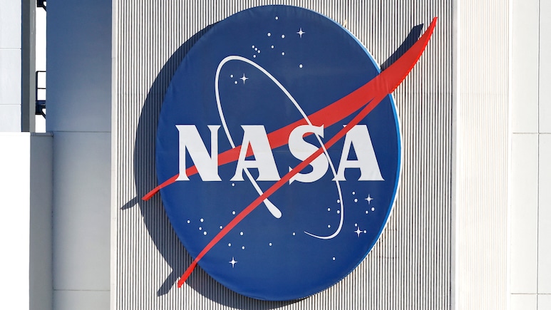 NASA's Largest Library To Permanently Close On Jan 2, Books Will Be 'Tossed Away'