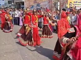 माही बीज 2026: सिर पर कलश और आंखों पर काला चश्मा, माही बीज की शोभायात्रा में दिखा परंपरा और टशन का गजब संगम