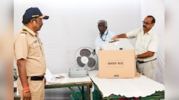 Each Mumbaikar Will Cast 1 Vote Today, But A Punekar Will Cast 4. Here's Why