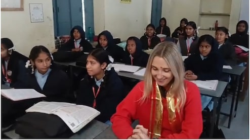 राजस्थान की इन बेटियों ने ऑस्ट्रेलिया की मैम को सिखा दी संस्कृत! विदेशी मेहमान ने जोड़ लिए हाथ