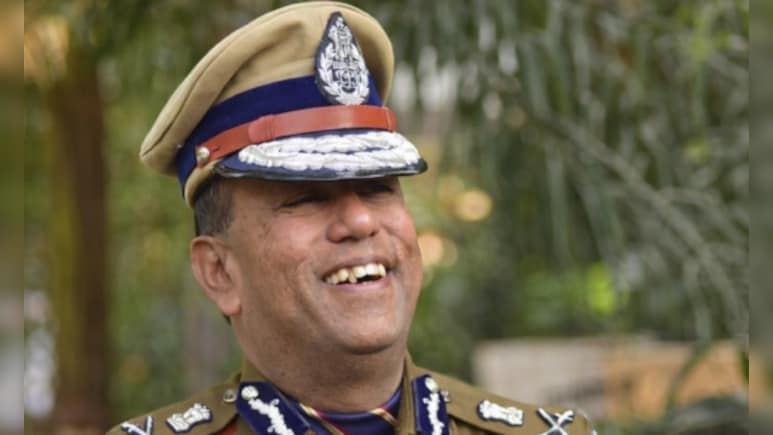 राजस्थान के पूर्व DGP रवि प्रकाश मेहरड़ा के ख़िलाफ़ दर्ज हुई FIR, लगा मारपीट और गाली गलौज का आरोप