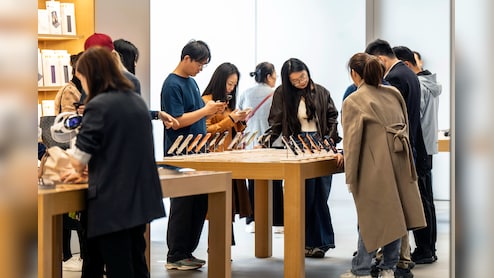 Apple Rebounds In China With Biggest Sales Quarter In Four Years