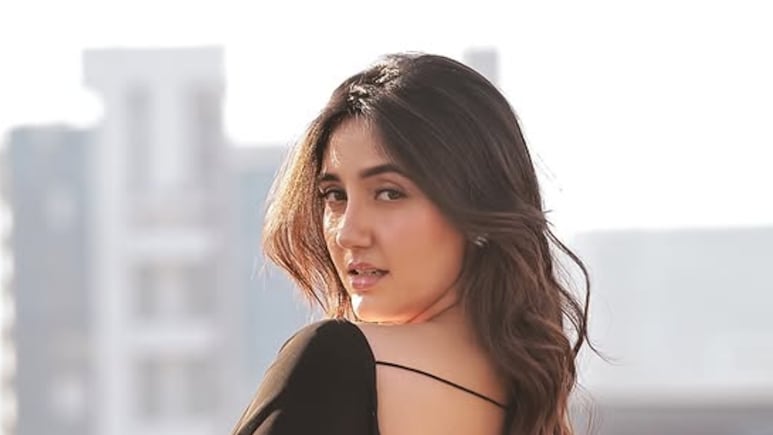 Ashnoor Kaur Recalls Being Body-Shamed On <i>Bigg Boss 19</i>: "You Start Getting Flashbacks"