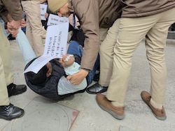 From 'Peaceful' To Screams, Trinamool MPs Protest Outside Amit Shah Office