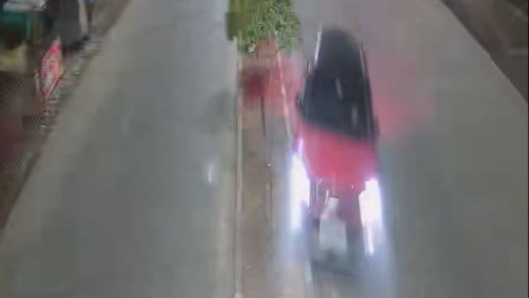 Video: Speeding SUV Hits Electricity Pole In Jabalpur, Plunges Area Into Darkness