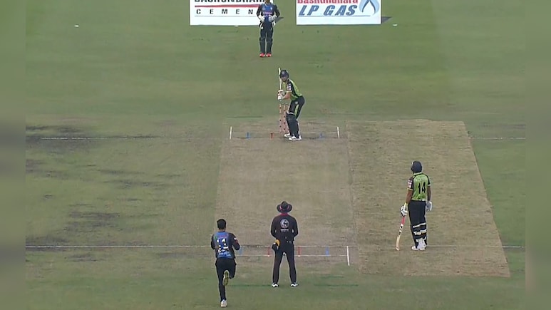 VIDEO: क्रिस वोक्स ने पाकिस्तानी गेंदबाज का कर दिया करियर बर्बाद, हारी हुई बाजी कर लिया अपने नाम