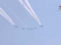 राफेल दहाड़ा, आकाश को चीर गई सुखोई- गणतंत्र दिवस में कर्तव्य पथ पर वायुसेना का ऑपरेशन 'सिंदूर फॉर्मेशन'