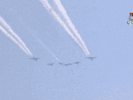 राफेल दहाड़ा, आकाश को चीर गई सुखोई- गणतंत्र दिवस में कर्तव्य पथ पर वायुसेना का ऑपरेशन 'सिंदूर फॉर्मेशन'