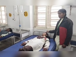 VIDEO: झाबुआ झूला कांड की मजिस्ट्रेट जांच के आदेश, घायल छात्र-छात्राओं से अस्पताल में मिलीं कलेक्टर