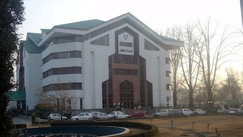 Jammu And Kashmir Bank Gets GST Demand Of Rs 400 Crore