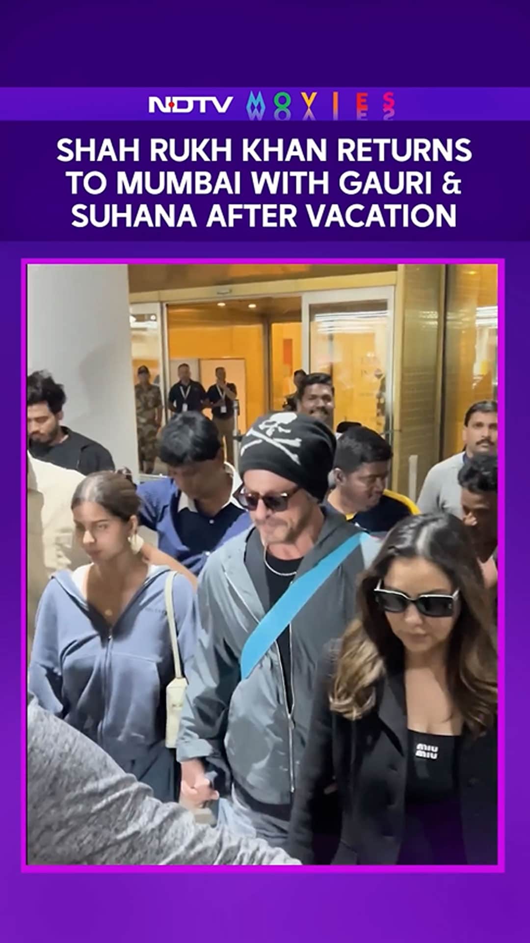 Shah Rukh Khan Returns To Mumbai With Gauri & Suhana After Vacation Shah Rukh Khan Returns To Mumbai With Gauri & Suhana After Vacation