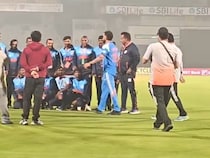 Virat Kohlis Big Gesture For Ground Staff After Indias 1st ODI Win vs New Zealand Goes Viral