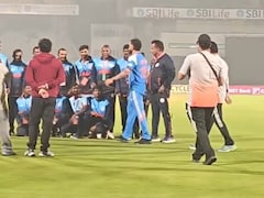 Virat Kohlis Big Gesture For Ground Staff After Indias 1st ODI Win vs New Zealand Goes Viral