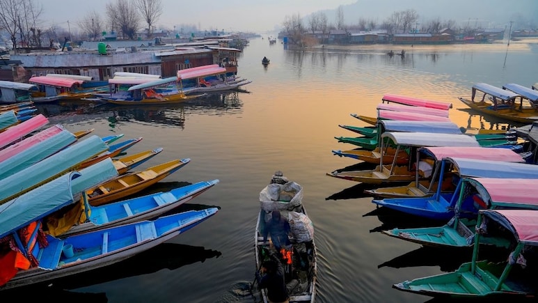 जम्मू-कश्मीर बोर्ड परीक्षाओं में लड़कियों ने मारी बाजी, जानें कितने प्रतिशत रहा रिजल्ट