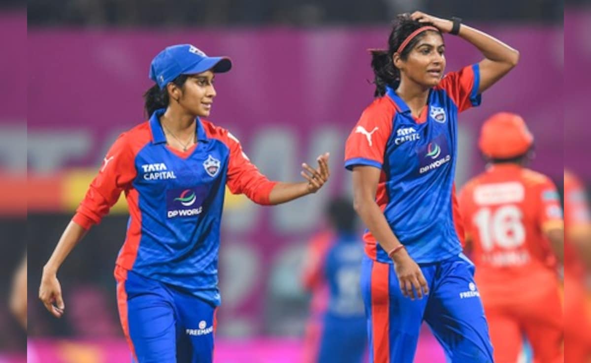 WPL 2026: कौन हैं हैट्रिक गर्ल नंदिनी शर्मा? जानिए चंडीगढ़ की गलियों से निकलकर क्रिकेट के बड़े मंच तक का सफर